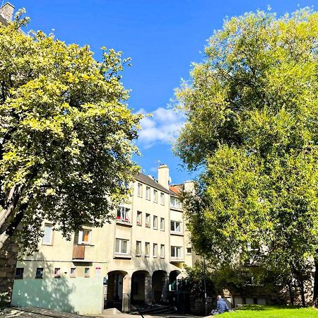 Charming Old Town 2 Bed Apt, 2Mins From Royal Mile Edinburgh Ngoại thất bức ảnh
