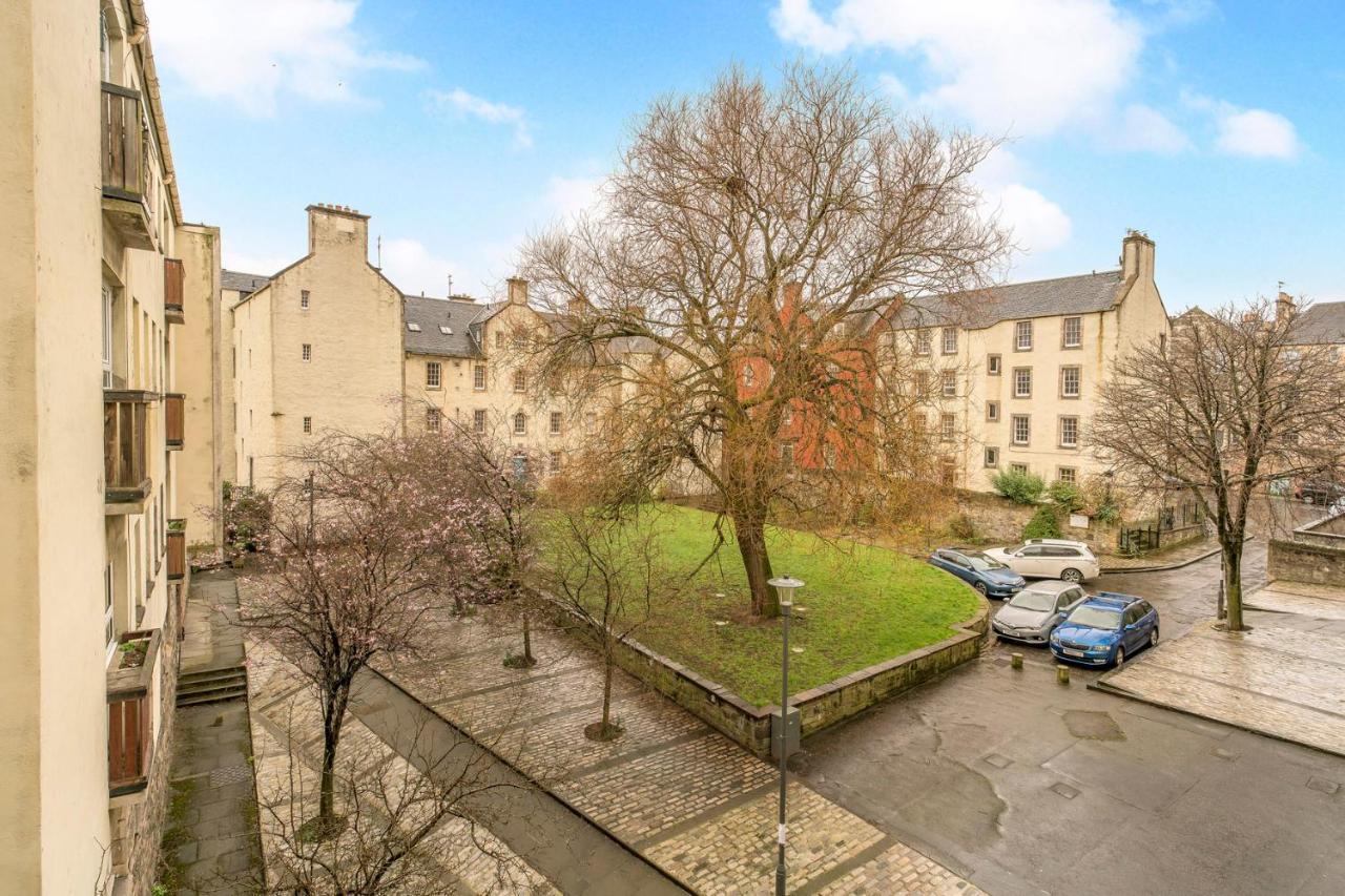 Charming Old Town 2 Bed Apt, 2Mins From Royal Mile Edinburgh Ngoại thất bức ảnh