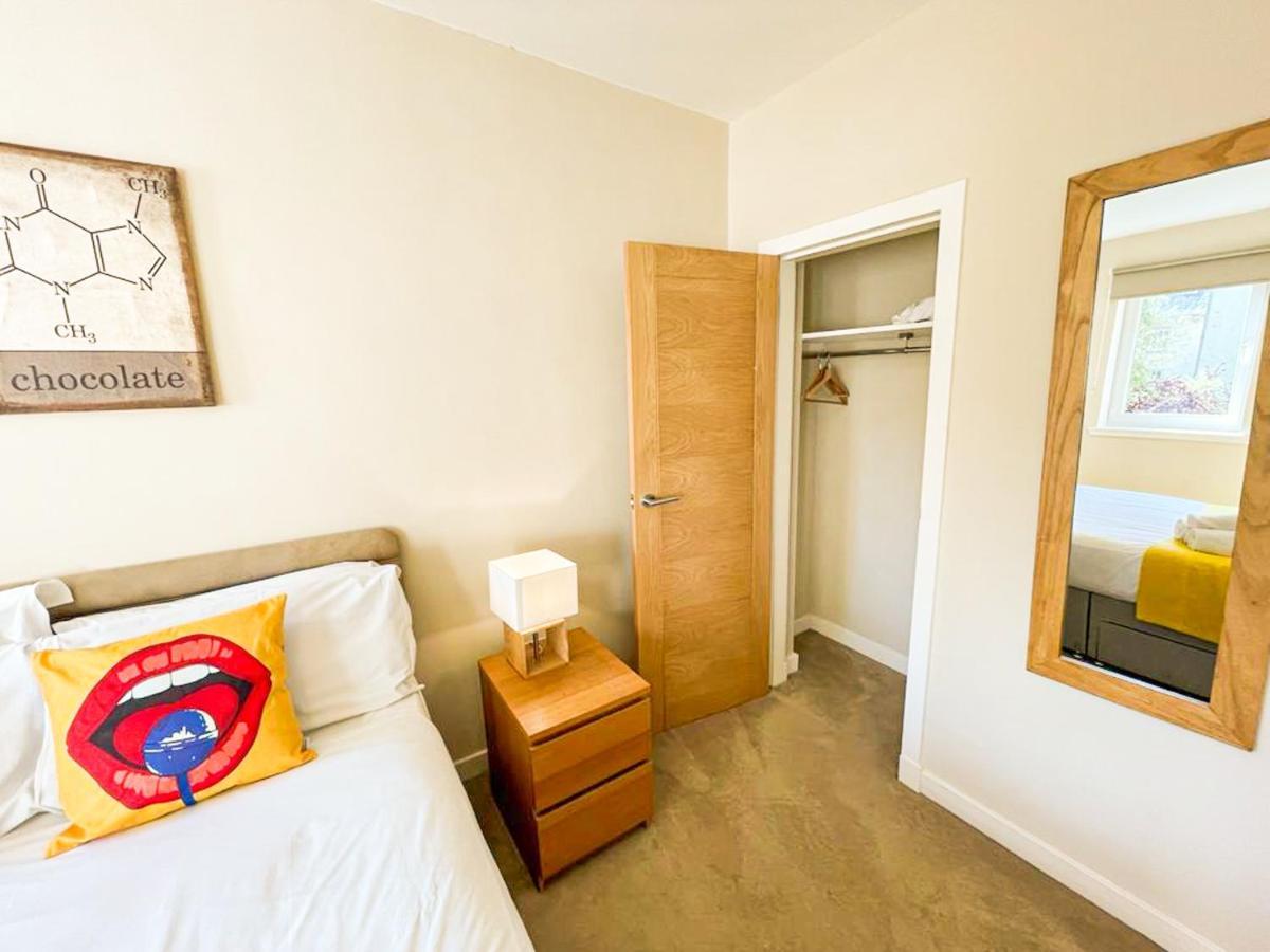 Charming Old Town 2 Bed Apt, 2Mins From Royal Mile Edinburgh Ngoại thất bức ảnh